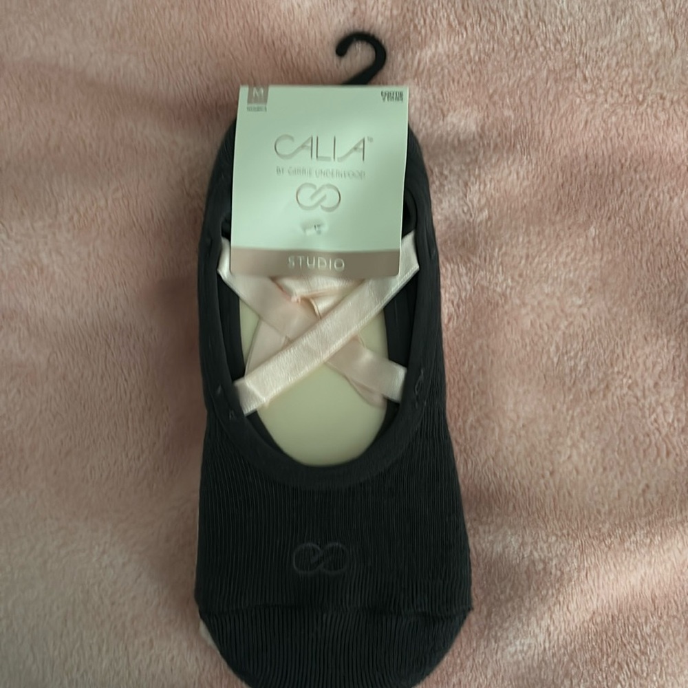 Calia by Carrie Underwood footie socks